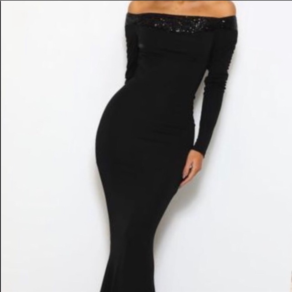 Gown - Picture 2 of 3